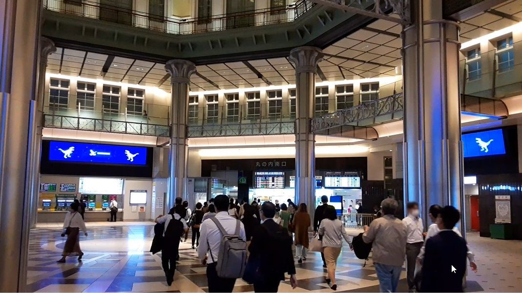 JR東京駅 TOKYO MARU-VISION(南)(1)