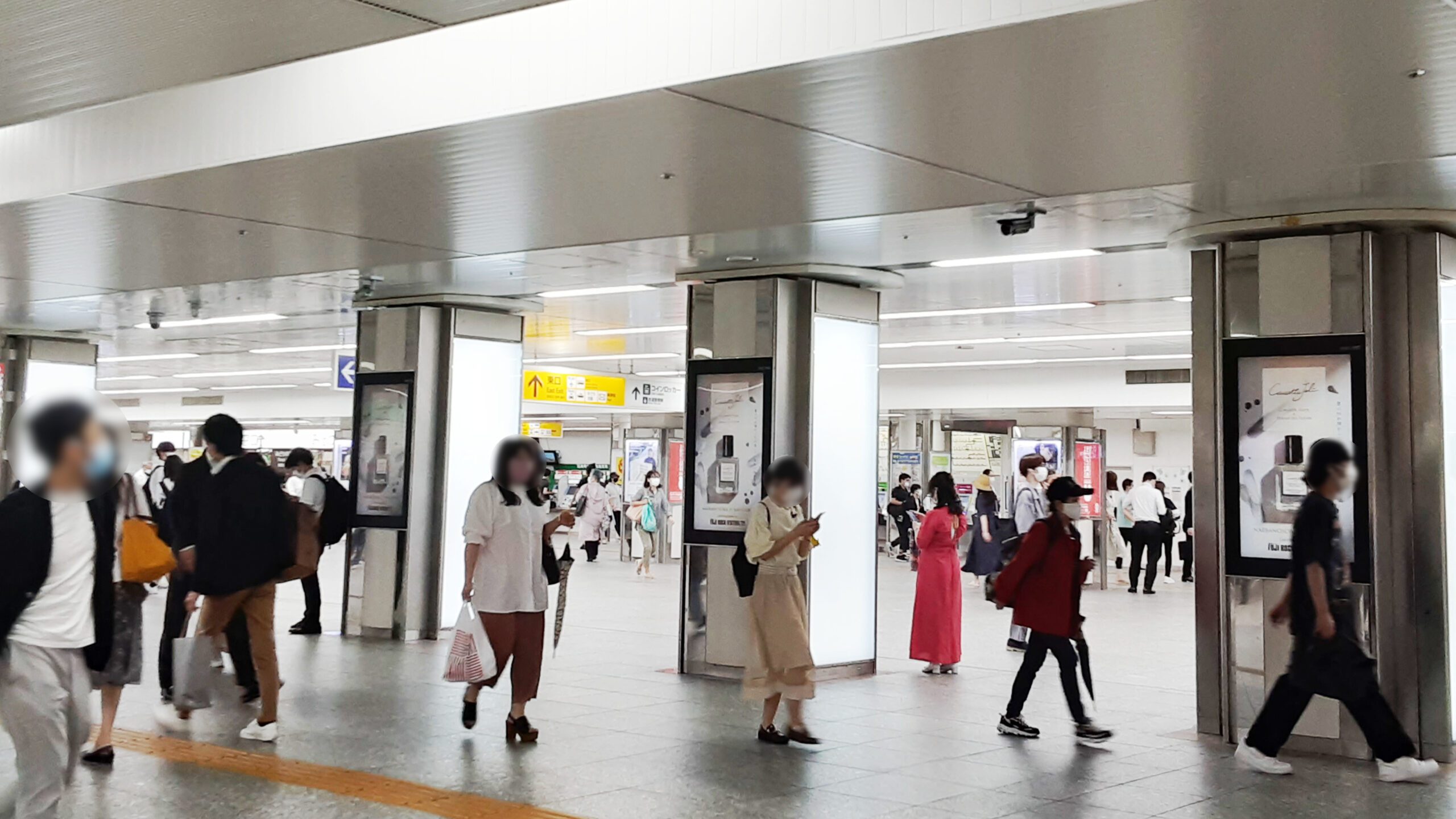 JR横浜駅 JADビジョン 横浜駅セット（中央通路側）